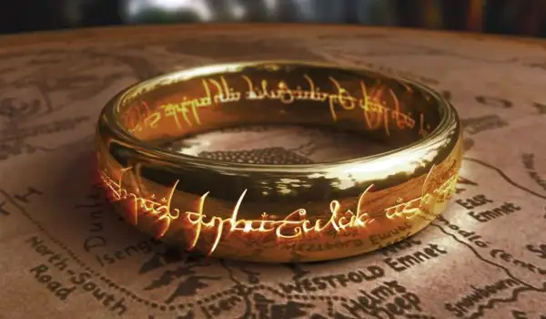 Anillo del Señor de los Anillos escrito por JRR Tolkien