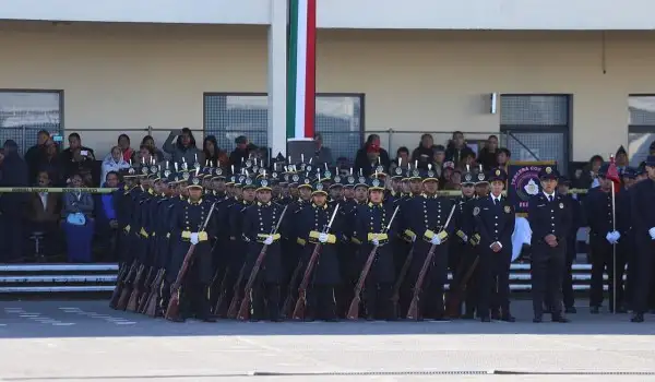 Varios policías formados